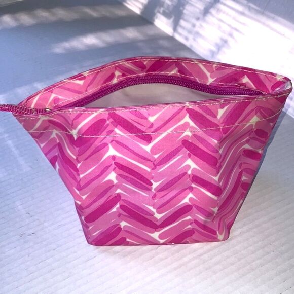 SCOUT Cosmetic Makeup Zip Bag Pouch Pink White Abstract Watercolor 5 x 4 x 5 in - Picture 6 of 12